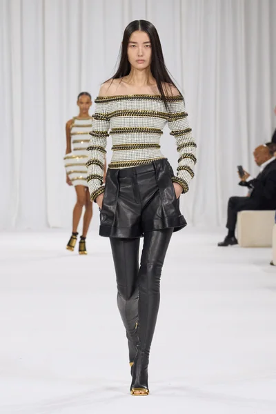 Look 26